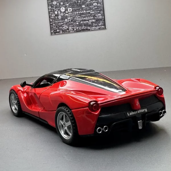 Ferrari Laferrari - Maquette – Image 2