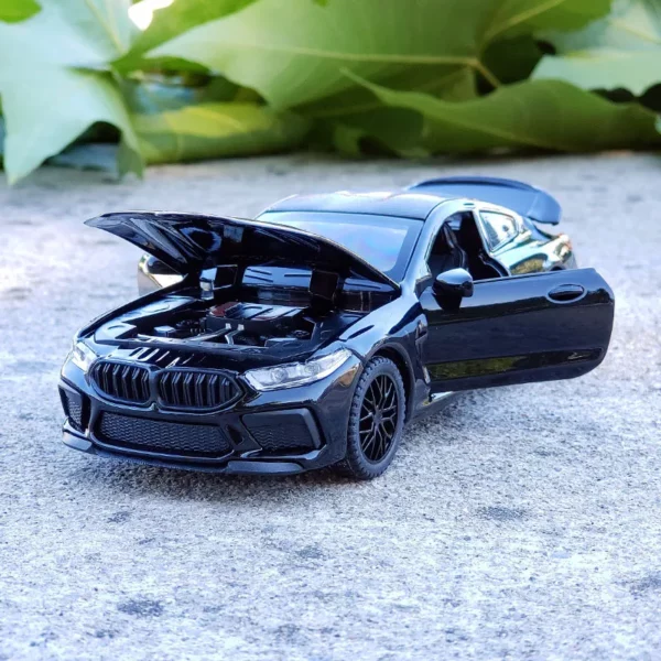 BMW M8 Coupé - Maquette – Image 2