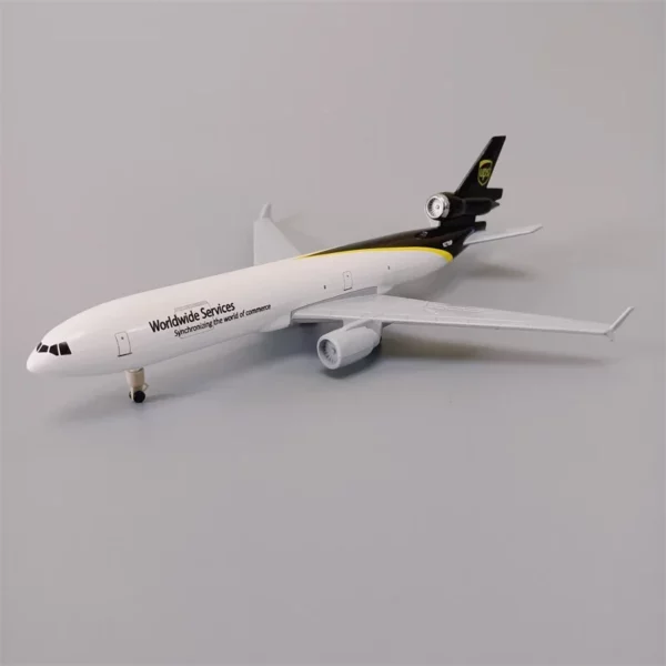 McDonnell Douglas MD-11 UPS Airlines - Maquette – Image 3