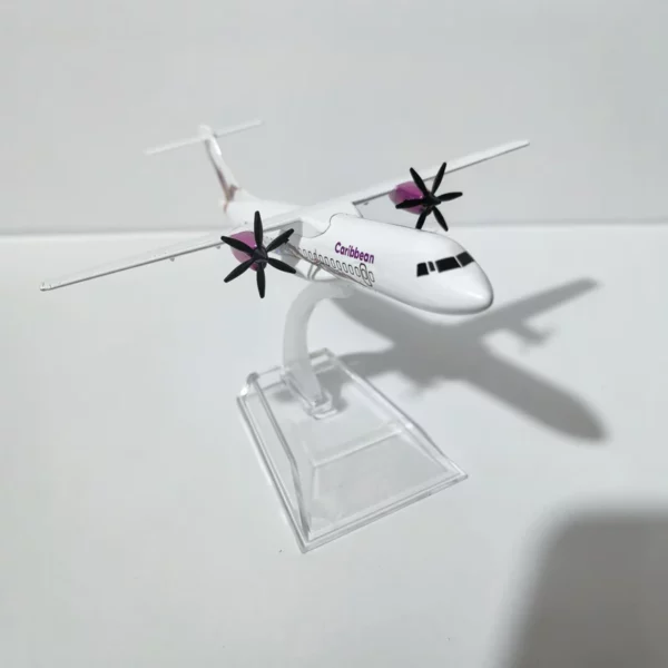 ATR 72-600 Caribbean Airlines - Maquette – Image 6