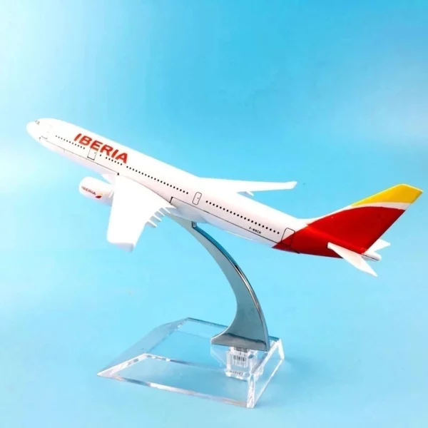 Airbus A330 Iberia Airlines - Maquette – Image 6