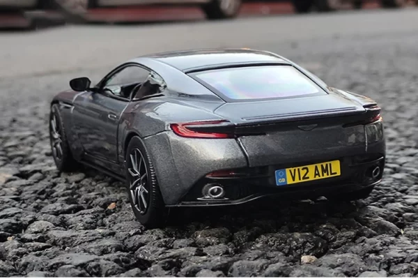 Aston Martin DB11 - Maquette – Image 5