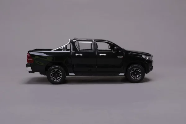 Toyota Hilux / TRD PRO - Maquette – Image 11