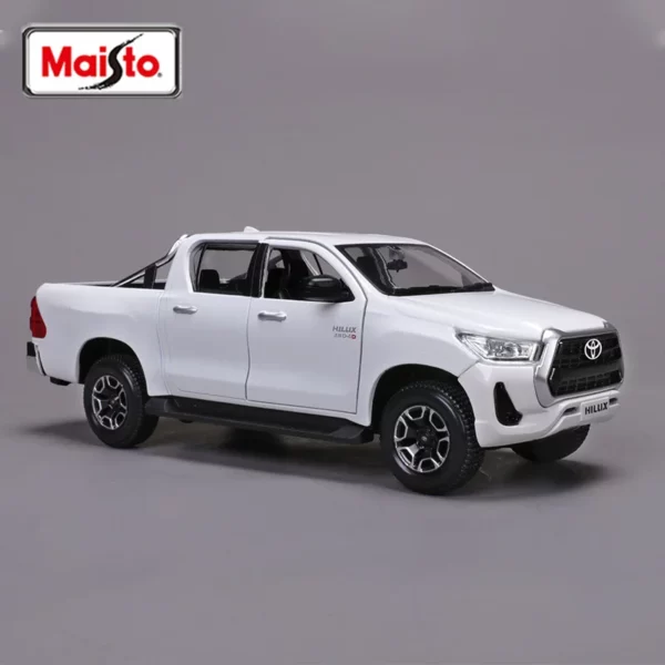Toyota Hilux / TRD PRO - Maquette – Image 3