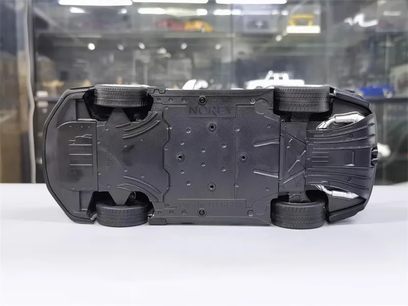 Porsche GT3 RS 1/18 - Maquette 26 Porsche GT3 RS 1/18 - Maquette – Image 26