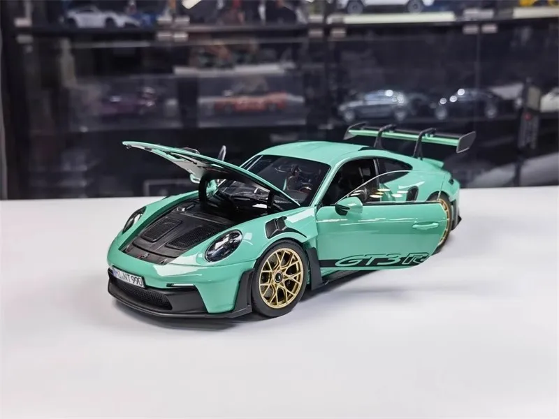 Porsche GT3 RS 1/18 - Maquette 39 Porsche GT3 RS 1/18 - Maquette – Image 39