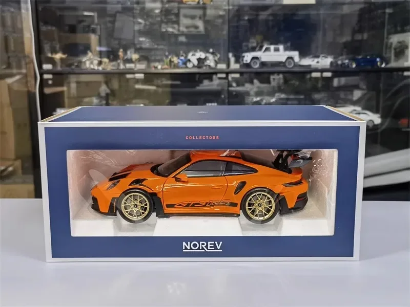 Porsche GT3 RS 1/18 - Maquette 4 Porsche GT3 RS 1/18 - Maquette – Image 4