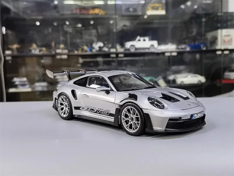 Porsche GT3 RS 1/18 - Maquette 17 Porsche GT3 RS 1/18 - Maquette – Image 17