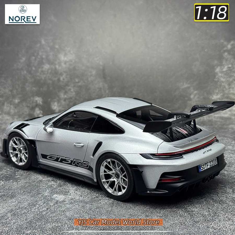 Porsche GT3 RS 1/18 - Maquette 6 Porsche GT3 RS 1/18 - Maquette – Image 6