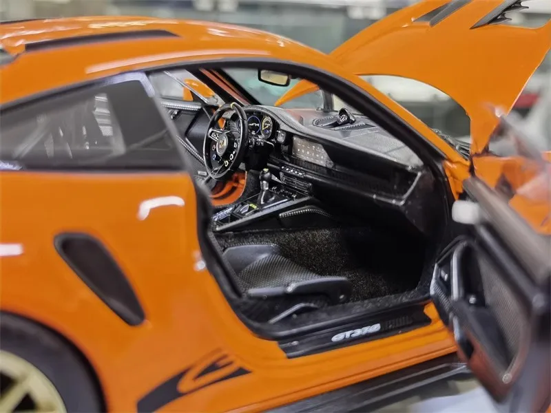 Porsche GT3 RS 1/18 - Maquette 33 Porsche GT3 RS 1/18 - Maquette – Image 33