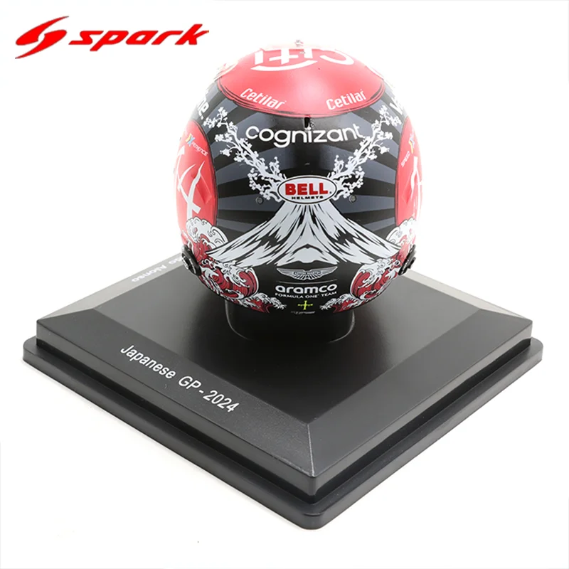 Casque F1 Fernando Alonso Aston Martin GP du Japon 2024 – 1:5 4 Casque F1 Fernando Alonso Aston Martin GP du Japon 2024 – 1:5 – Image 4