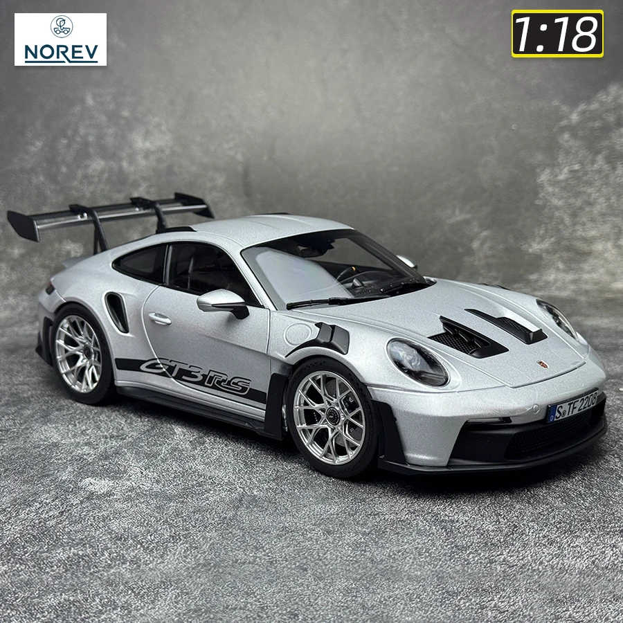 Porsche GT3 RS 1/18 - Maquette 1 Porsche GT3 RS 1/18