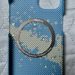 Coque iPhone effet carbone sans cadre MagSafe photo review