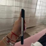 Coque iPhone effet carbone sans cadre MagSafe photo review