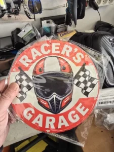 Plaque métal Racer’s Garage photo review