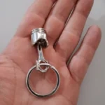 Porte-clés piston moteur en alliage de zinc photo review