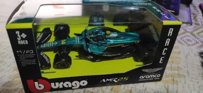 Aston Martin AMR25 F1 2025 – Bburago 1:43 photo review