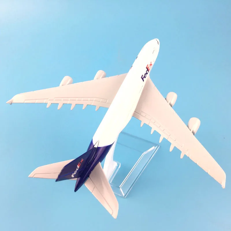 Airbus A380 FedEx Express – Maquette 3 Airbus A380 FedEx Express – Maquette – Image 3