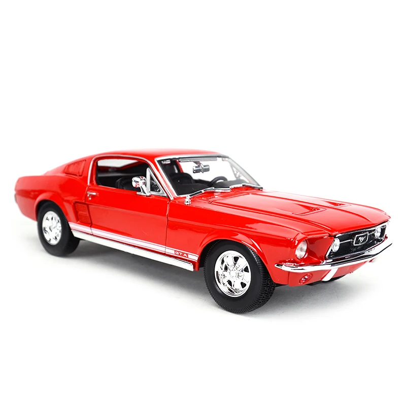 Ford Mustang GT Fastback 1967 – Maisto 1:18 6 Ford Mustang GT Fastback 1967 – Maisto 1:18 – Image 6