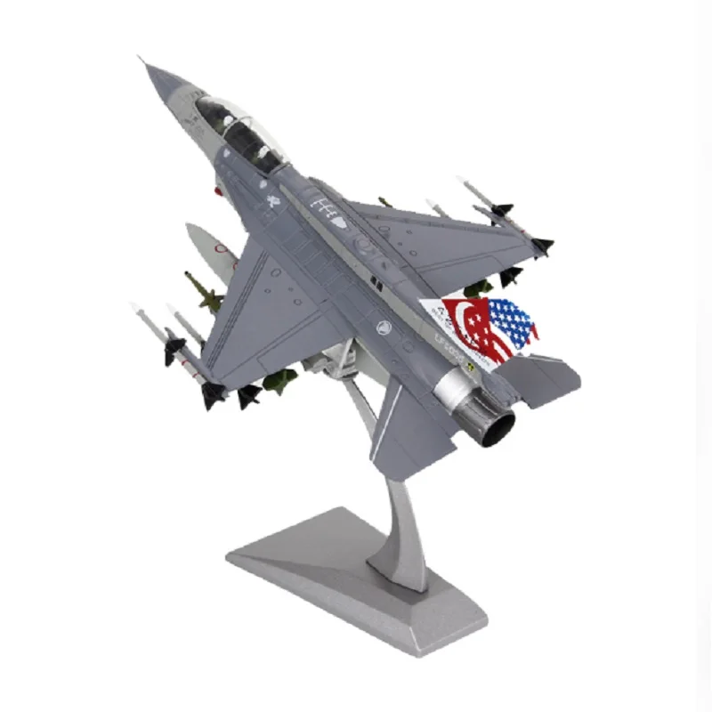General Dynamics F-16D Fighting Falcon Singapour – Maquette 2 General Dynamics F-16D Fighting Falcon Singapour – Maquette – Image 2