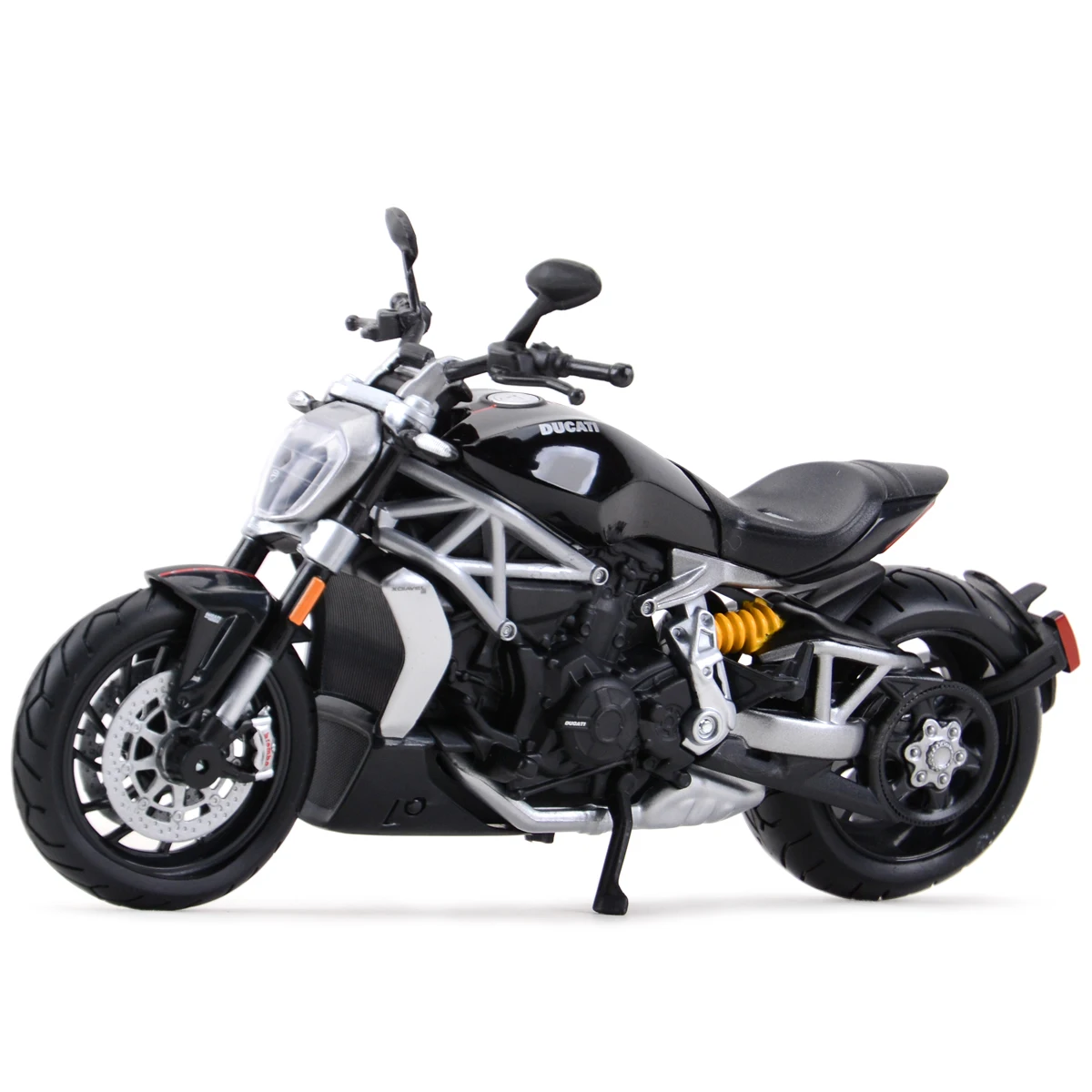 Ducati X Diavel S – Maisto 1:12 1 Ducati X Diavel S – Maisto 1:12
