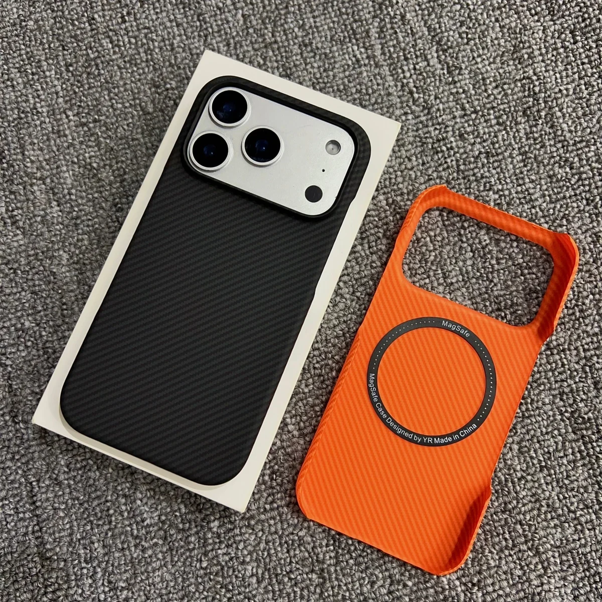 Coque iPhone effet carbone sans cadre MagSafe 2 Coque iPhone effet carbone sans cadre MagSafe – Image 2