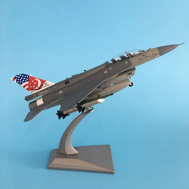 General Dynamics F-16D Fighting Falcon Singapour – Maquette 3 General Dynamics F-16D Fighting Falcon Singapour – Maquette – Image 3