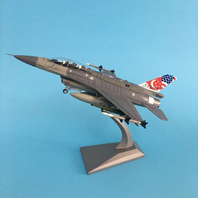 General Dynamics F-16D Fighting Falcon Singapour – Maquette 6 General Dynamics F-16D Fighting Falcon Singapour – Maquette – Image 6